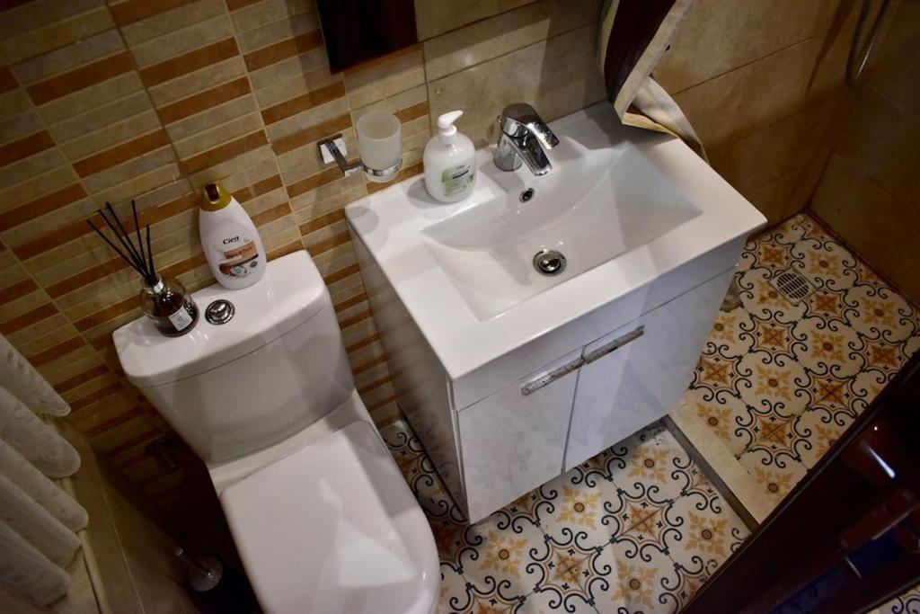 City Centre Pied-A-Terre Near Food Market And Walking Distance To Bus Terminus Валета Екстериор снимка