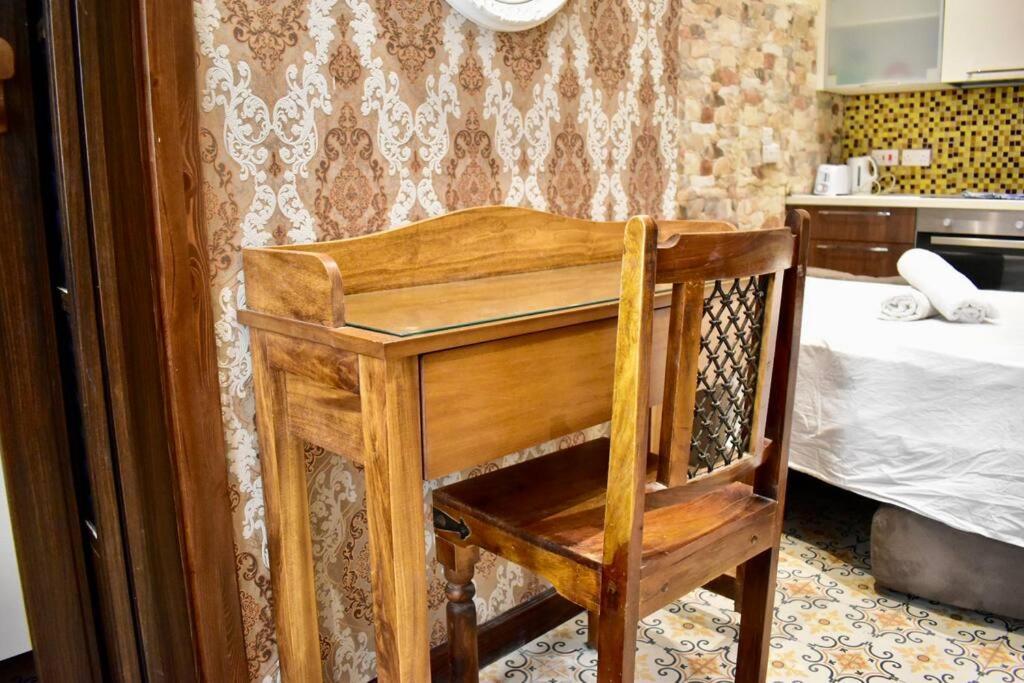 City Centre Pied-A-Terre Near Food Market And Walking Distance To Bus Terminus Валета Екстериор снимка