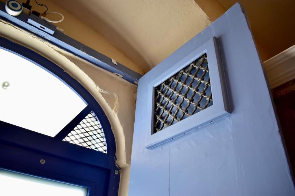 City Centre Pied-A-Terre Near Food Market And Walking Distance To Bus Terminus Валета Екстериор снимка